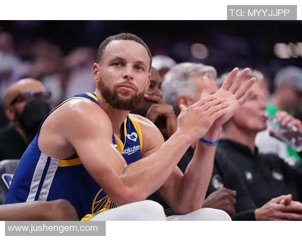 库里因背伤缺阵对抗雄鹿昨日失误创本赛季新高